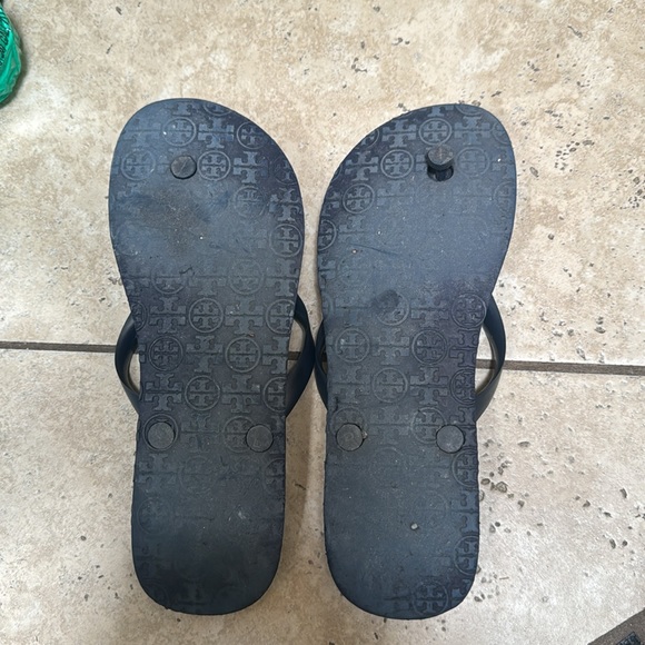 Tory Burch sandals - Picture 2 of 3